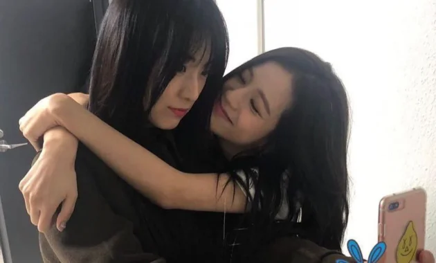 Tanggapan Jisoo BLACKPINK atas Kontroversi Saudara Laki‑Lakinya