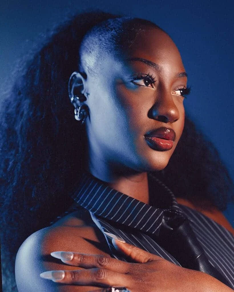 Tems Guncang Industri Afrobeats: Dari Album 'Born In The Wild' hingga Dana Kreatif $200 Juta Pemerintah Nigeria