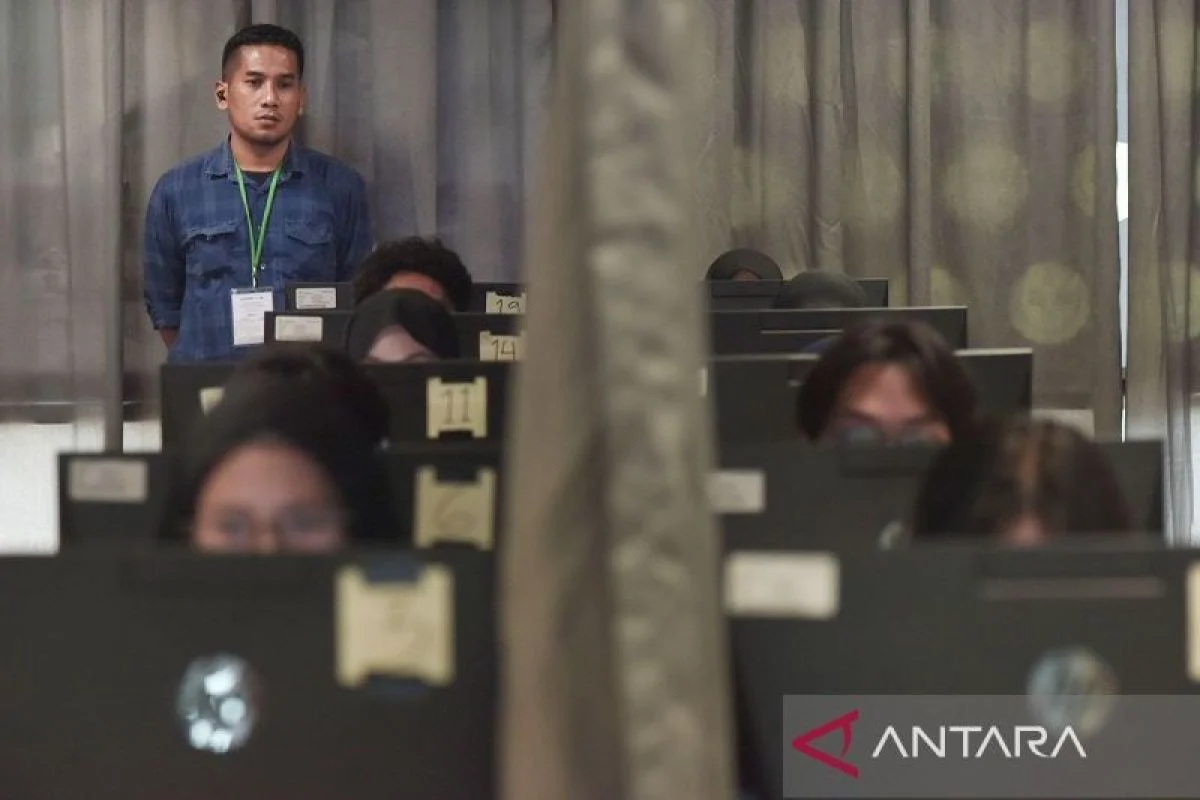 Temuan Joki UTBK-SNBT di Kampus Surabaya, Wamen Atip: Tidak Cukup Blacklist, Ini Kriminal