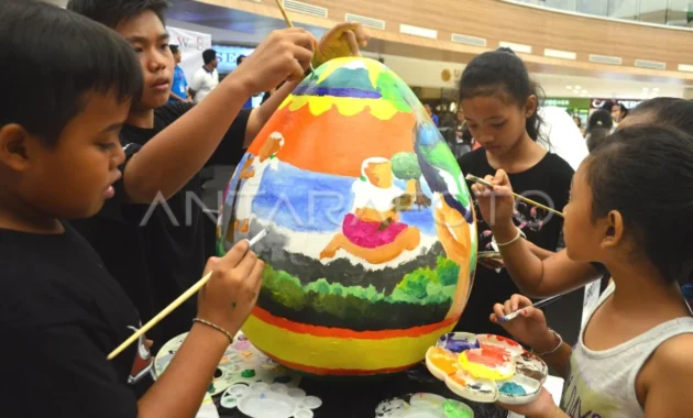TMII Gelar Lokakarya Melukis Telur Paskah untuk Anak-Anak