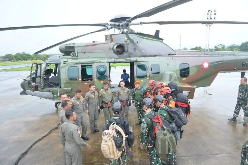 TNI AD kerahkan 209 prajurit evakuasi helikopter jatuh di Sekadau