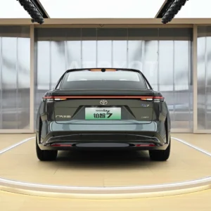 Toyota bZ7 2026: Sedan Listrik Mewah 700 km Jarak Tempuh Siap Mengguncang Pasar China dengan Teknologi Huawei