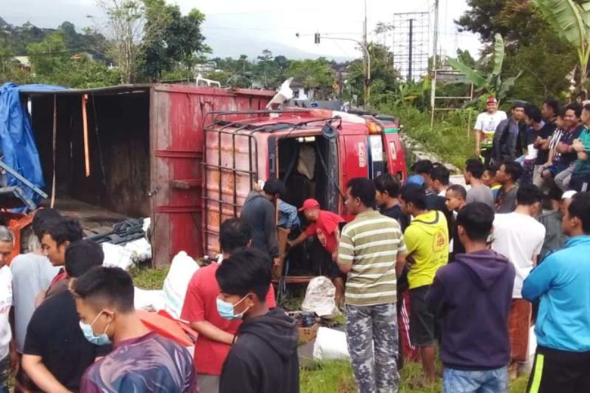 Tragedi Kecelakaan Beruntun: Sopir Truk Tewas, Korban Meninggal di Wonosobo Jadi Tiga Orang