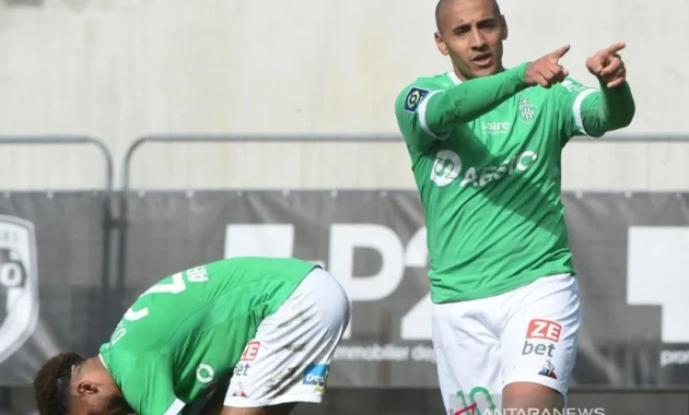 Troyes Kembali ke Ligue 1: Kemenangan 3-0 di Saint-Étienne Membuka Era Baru