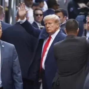 Trump Hapus Unggahan Gambar Dirinya sebagai Yesus setelah Tuai Kecaman