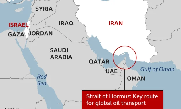 Trump Kesal Iran Pungut Biaya pada Kapal-kapal yang Lewat Selat Hormuz
