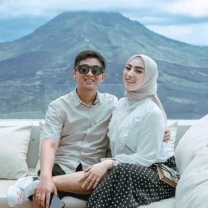 Unggah Foto Bersama Istri dan Kembali Jadi Sorotan, Wajah Doni Salmanan Bikin Pangling
