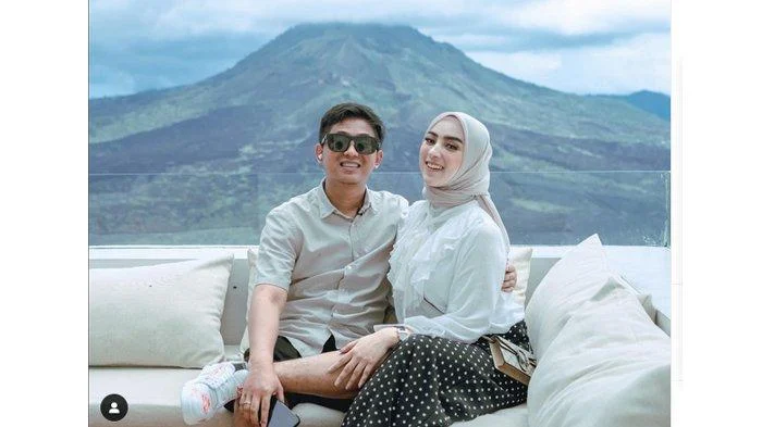 Unggah Foto Bersama Istri dan Kembali Jadi Sorotan, Wajah Doni Salmanan Bikin Pangling