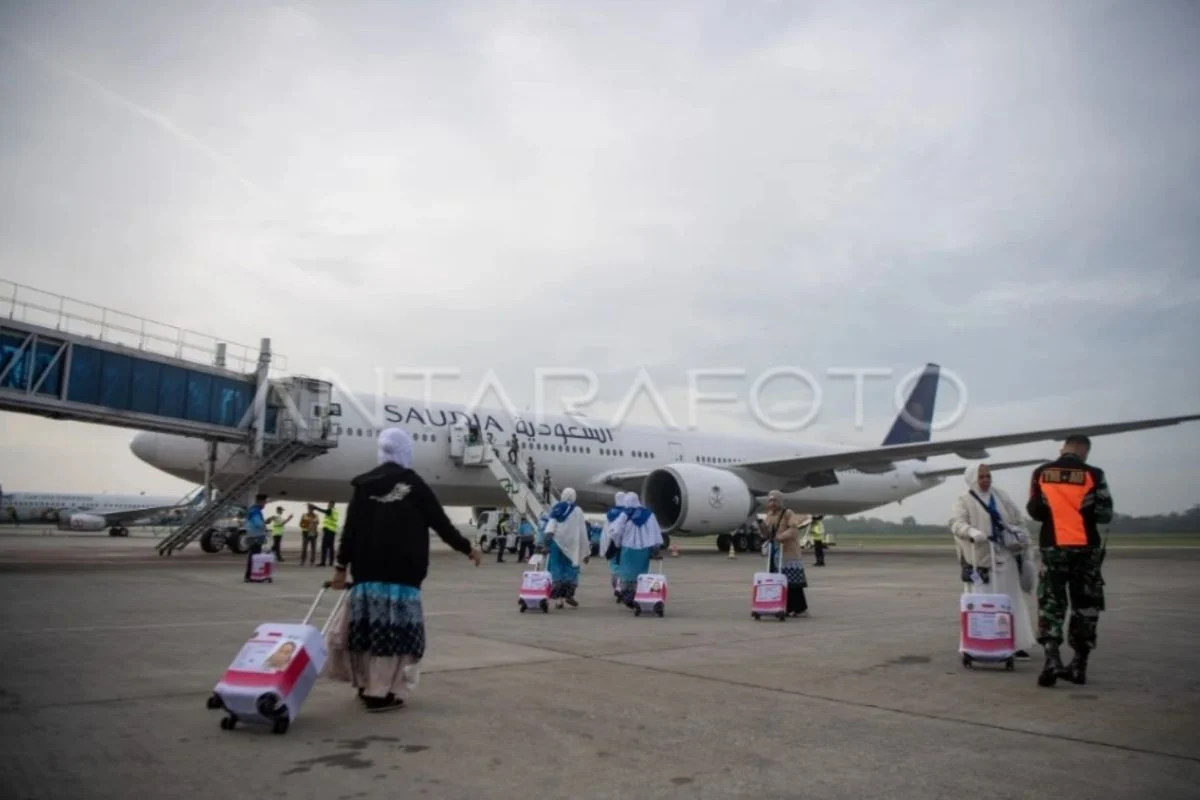 Usai gangguan teknis, pesawat haji mendarat aman di Madinah