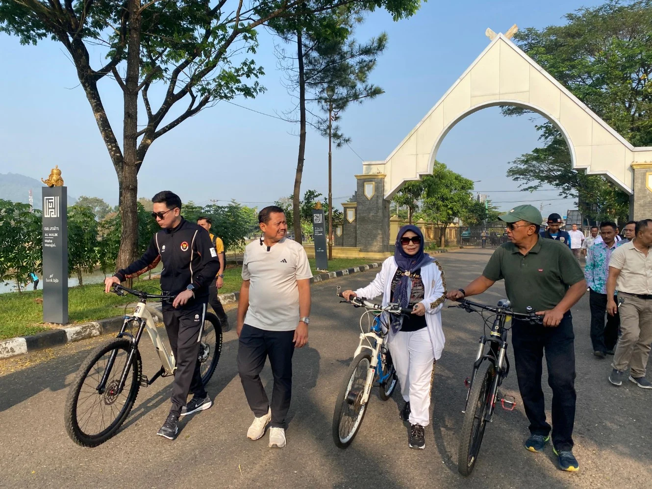 Wali Kota Solo Ajakan ASN Bersepeda dan Pakai Transportasi Umum Setiap Jumat