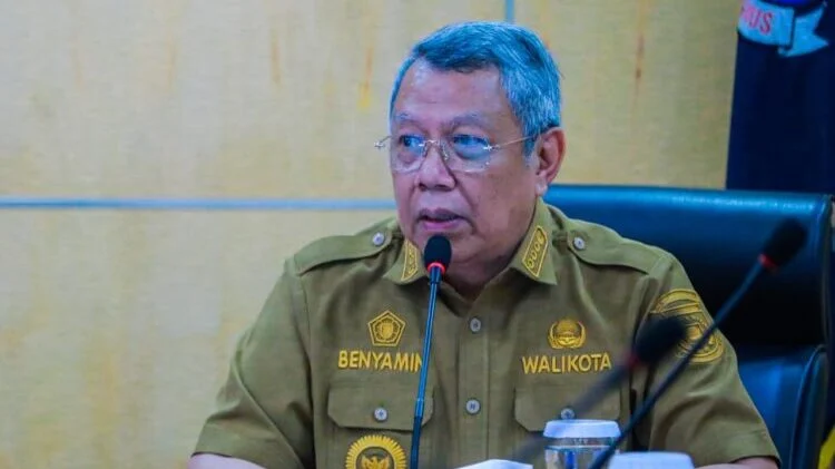 Wali Kota Solo Tegaskan: Layanan Publik Tetap Hadir di Lapangan, WFH Tidak Diterapkan untuk Petugas