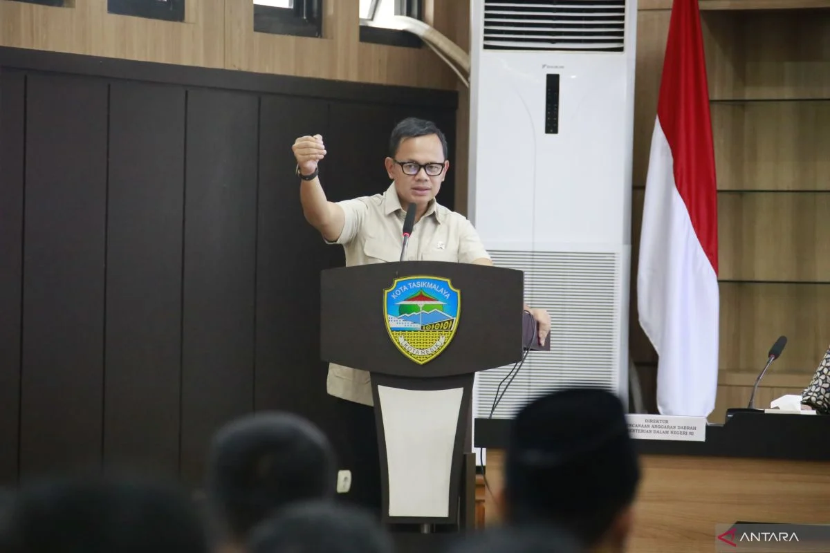 Wamendagri Bima Arya Apresiasi Kuatnya Kapasitas Fiskal Kepri, Dorong Optimalisasi Belanja