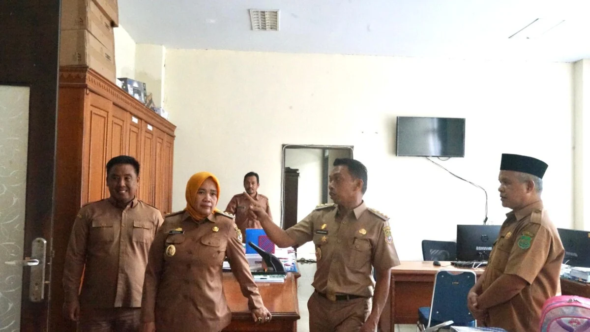 Wamendagri Sidak Penerapan WFH ASN Bekasi, Pastikan Kinerja Optimal dan Efisiensi Anggaran