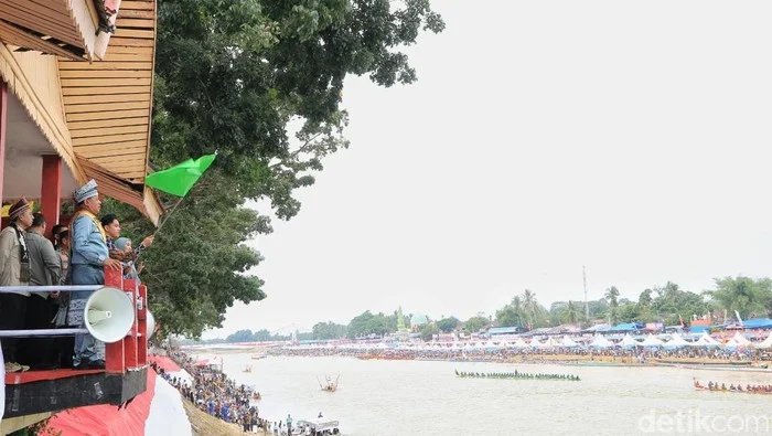 Wapres Gibran Hadiri Festival Pawai Paskah 2026 di Kupang