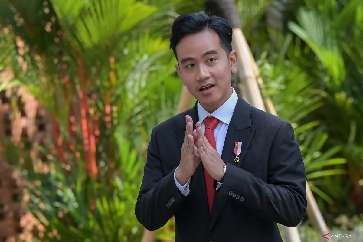 Wapres Gibran Janjikan Solusi untuk Kesejahteraan Guru Honorer di SD Kaniti, Kupang