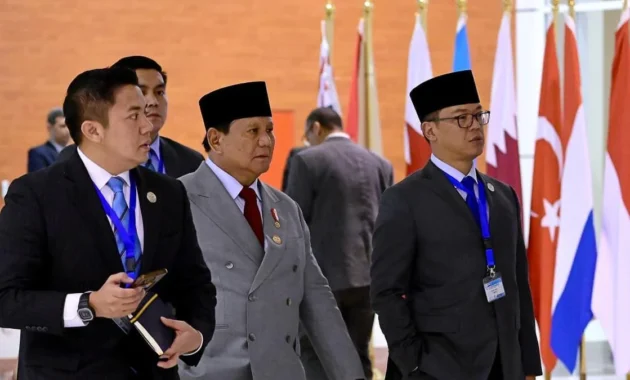 Wapres Gibran Terima Seskab Teddy 1,5 Jam, Bahas Situasi Terkini di Tanah Air