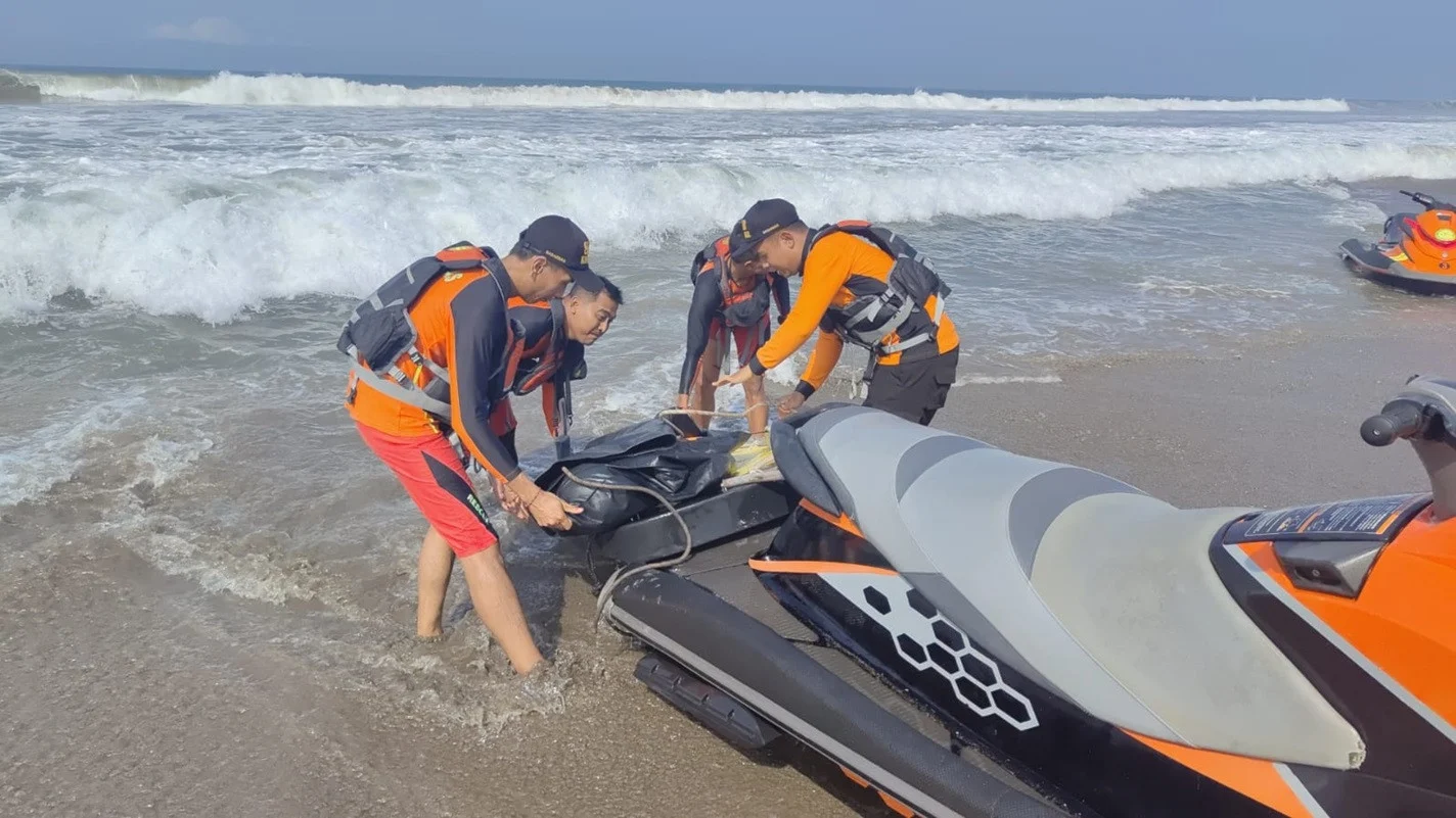 WNA Asal China Terseret Arus di Pantai Cibobos Lebak, Banten