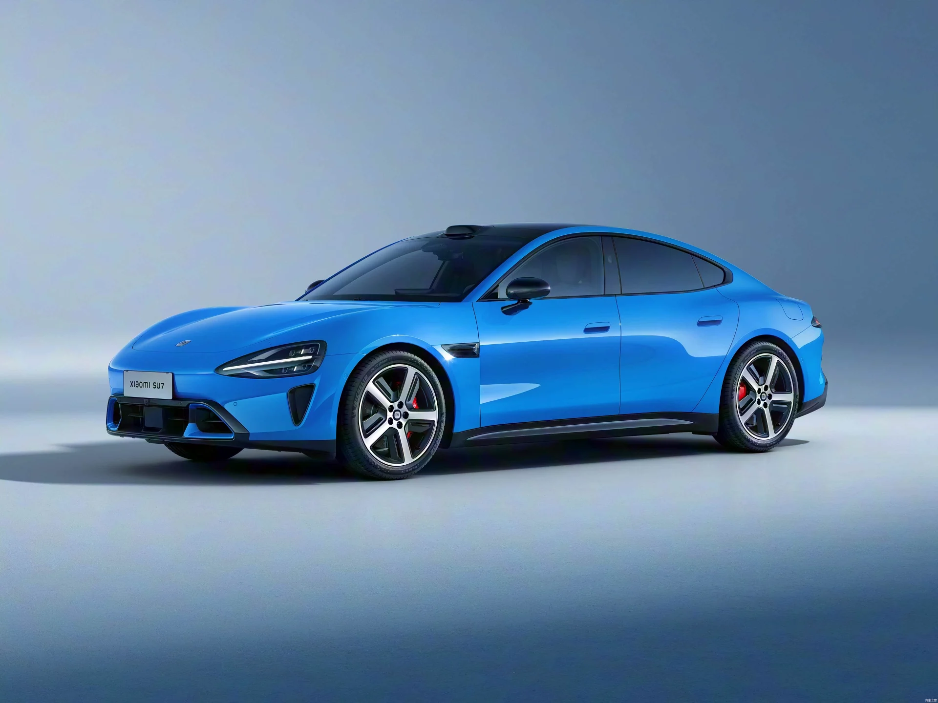 Xiaomi SU7 2026 Dipesan 40 Ribu Unit Seiring Ekspansi Model Baru