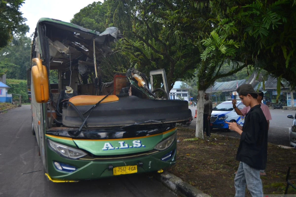 14 Korban Tewas Kecelakaan Bus ALS di Sumsel Teridentifikasi