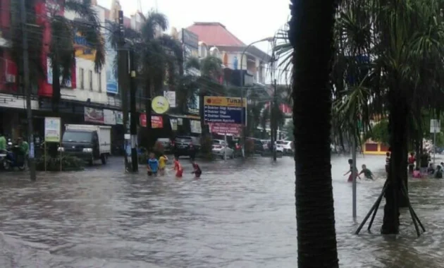 2 RT di Bekasi Utara Terendam Banjir, Ketinggian Air Capai 1 Meter