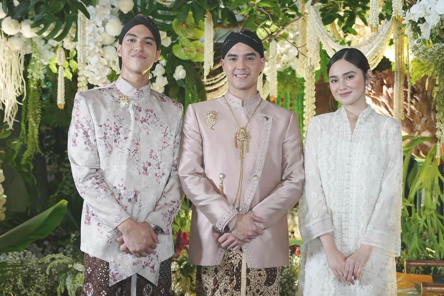5 Foto Memukau Alyssa Daguise di Akad Nikah El Rumi & Syifa Hadju: Elegan Meski Baru Bayi