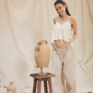 7 Foto Shenina Cinnamon Pamer Baby Bump, Cerita Di Balik Perjuangan Hiperemesis Gravida yang Viral