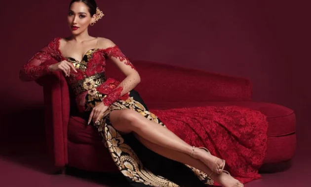 7 Potret Memukau Puteri Indonesia 2026 Agnes Rahajeng di Fashion Show: Pesona yang Tak Terbantahkan! 7 Potret Memukau Puteri Indonesia 2026 Agnes Rahajeng di Fashion Show: Pesona yang Tak Terbantahkan!