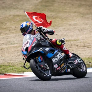 Akhirnya! Toprak Razgatlıoğlu Jadi Inspirasi Utama di Balik Enduro Pertama di Gunung Ağrı – Lihat Detailnya!