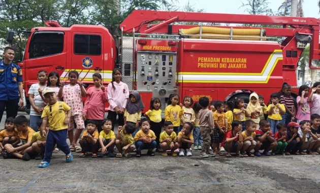 Anak Difabel Selamat dari Kebakaran di Cengkareng Berkat Warga Cepat Tanggap