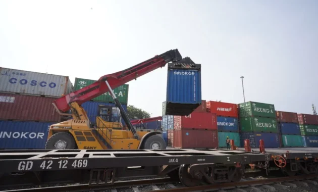 Angkutan Retail KAI Capai 82.129 Ton di Kuartal I, Target 4.200 Ton per Perjalanan