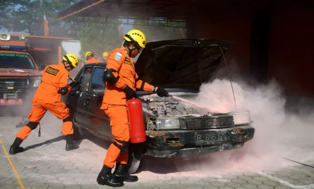 Antara Hidup dan Mati, Sepuluh Jam Menegangkan di Balik Operasi Penyelamatan Korban Kecelakaan KRL vs KA Argo Bromo Anggrek