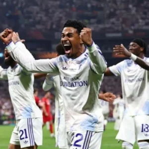 Aston Villa Juara Liga Europa 2025/26 Usai Tumbangkan Freiburg 3-0