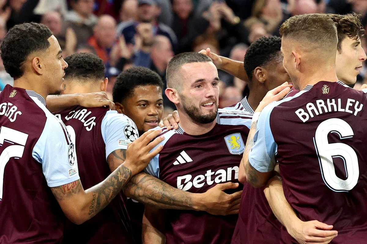 Aston Villa Raih Trofi Europa League di Besiktas Park, Dukungannya Menyapu Turki dan Inggris