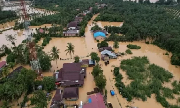Banjir Lintas Pulau: Palembang Terseret Banjir Berulang, Ratusan Rumah Terdampak di Sulawesi, dan Dua Korban Meninggal Banjir Lintas Pulau: Palembang Terseret Banjir Berulang, Ratusan Rumah Terdampak di Sulawesi, dan Dua Korban Meninggal