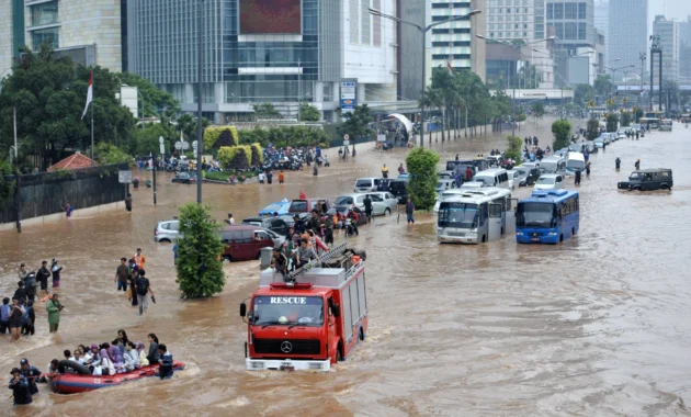 Banjir Rendam 12 RT di Jakarta Selatan Akibat Hujan Deras