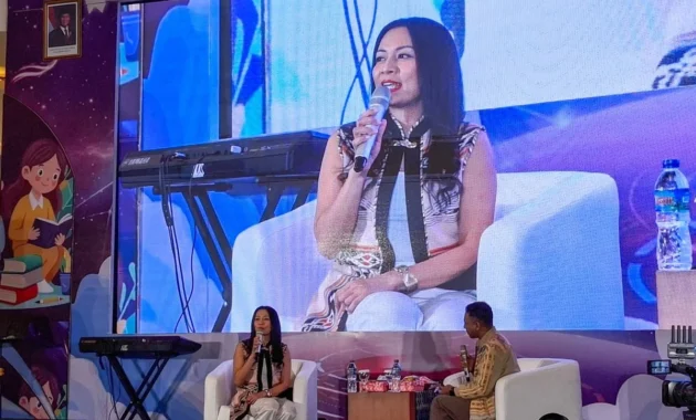 Bank Indonesia NTT Gandeng Dee Lestari Kembangkan Literasi Daerah Bank Indonesia NTT Gandeng Dee Lestari Kembangkan Literasi Daerah