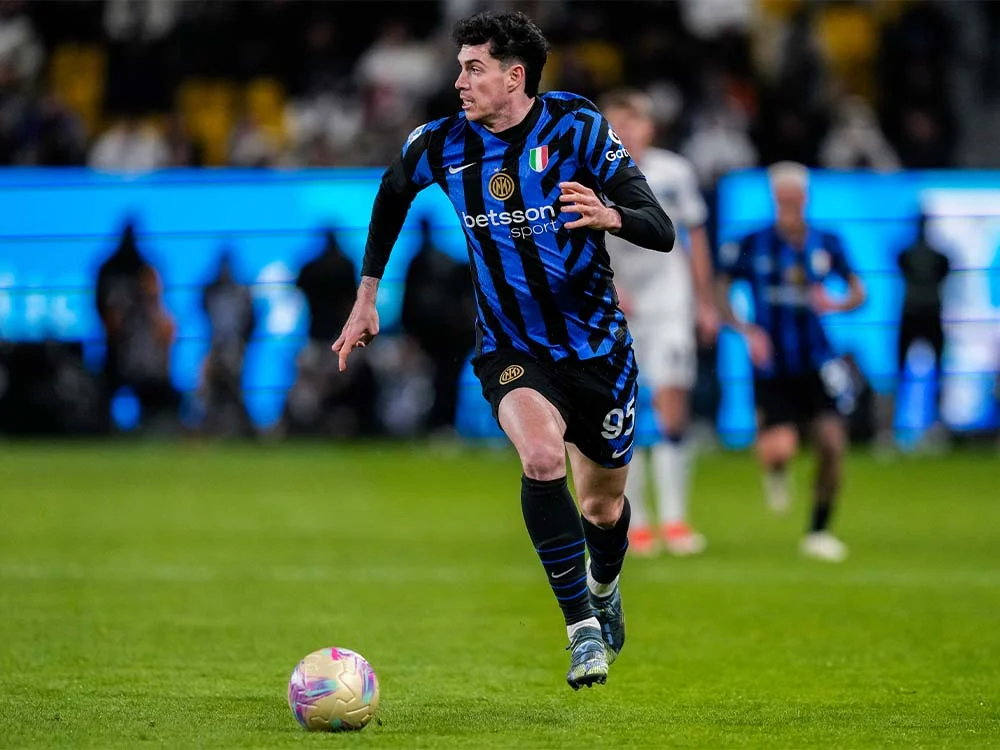 Bastoni Tetap di Inter? Kekuatan Baru Inter Milan Menghadapi Persaingan Transfer Besar