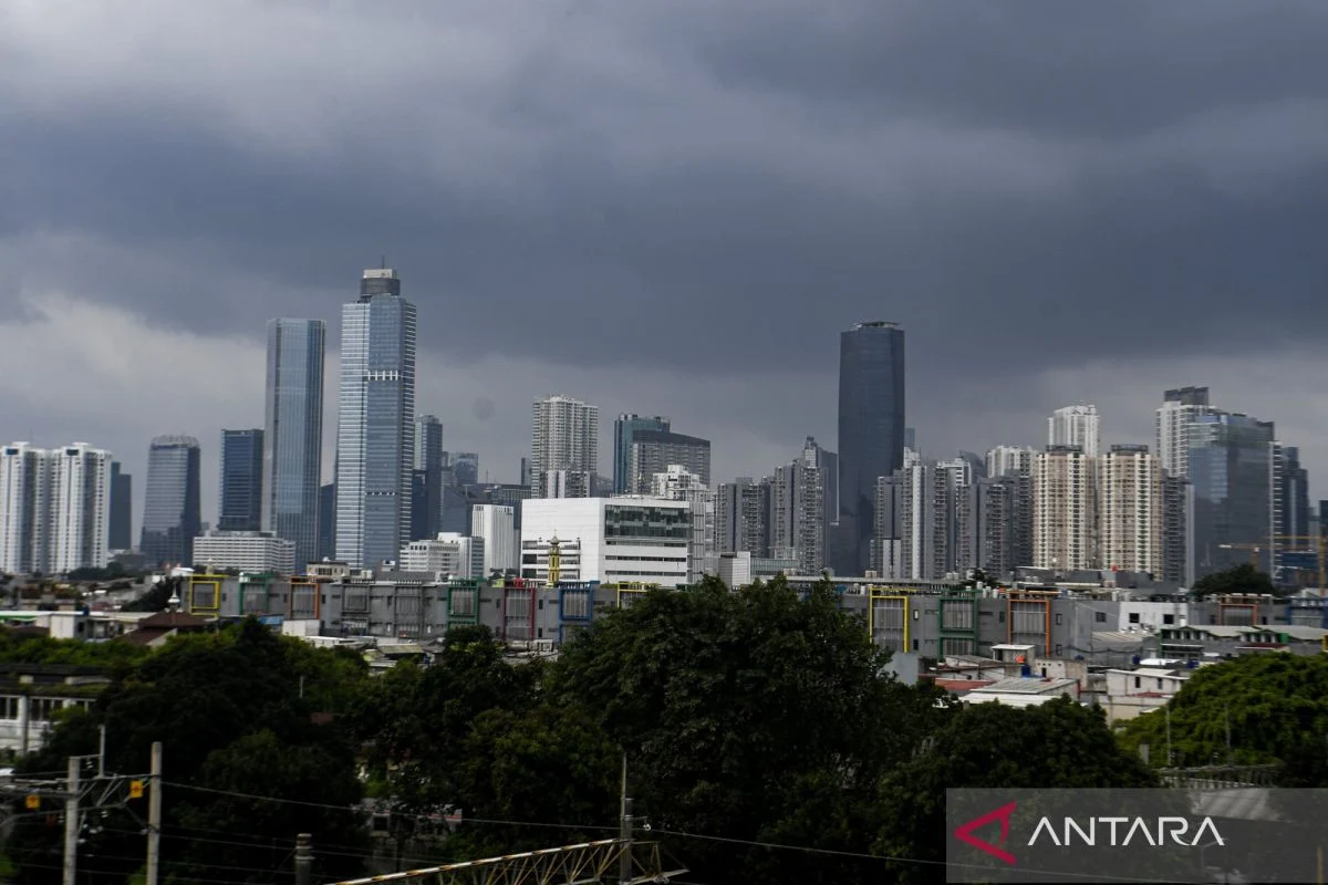 BMKG Prakiraan Jakarta Diselimuti Awan pada Senin Pagi