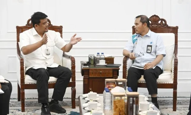 Bobby Nasution Minta Blackout Listrik di Sumatera Tak Terulang Bobby Nasution Minta Blackout Listrik di Sumatera Tak Terulang