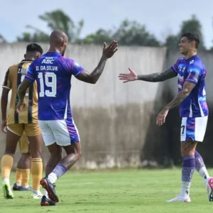 Bojan Hodak Akui Keberuntungan Bantu Persib Menang Persija, Namun Kekalahan Telak dari Dewa United Bikinnya Terbuka