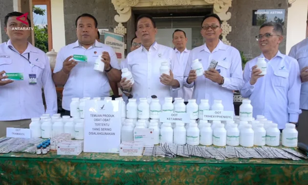 BPOM Denpasar Sita Obat yang Disamarkan Vitamin Ternak BPOM Denpasar Sita Obat yang Disamarkan Vitamin Ternak