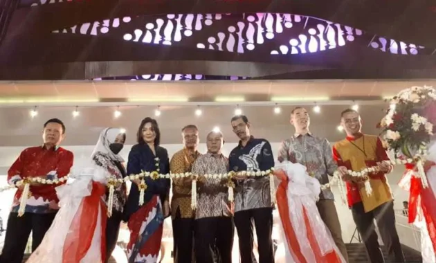 Budaya Daerah Dinilai Jadi Kunci Perkuat Identitas Bangsa Budaya Daerah Dinilai Jadi Kunci Perkuat Identitas Bangsa