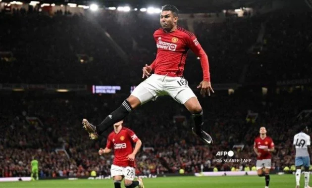Casemiro Menggila di Old Trafford: 5 Gol, 1 Assist dalam 13 Penampilan, Mengakhiri Era di Manchester United Casemiro Menggila di Old Trafford: 5 Gol, 1 Assist dalam 13 Penampilan, Mengakhiri Era di Manchester United