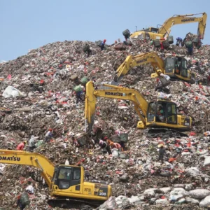 CEO Danantara Ungkap Butuh Rp 2 Triliun untuk Olah 1.000 Ton Sampah per Hari