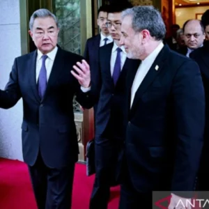 China Dorong Lanjutan Perundingan Akhiri Perang Saat Jumpa Menlu Iran