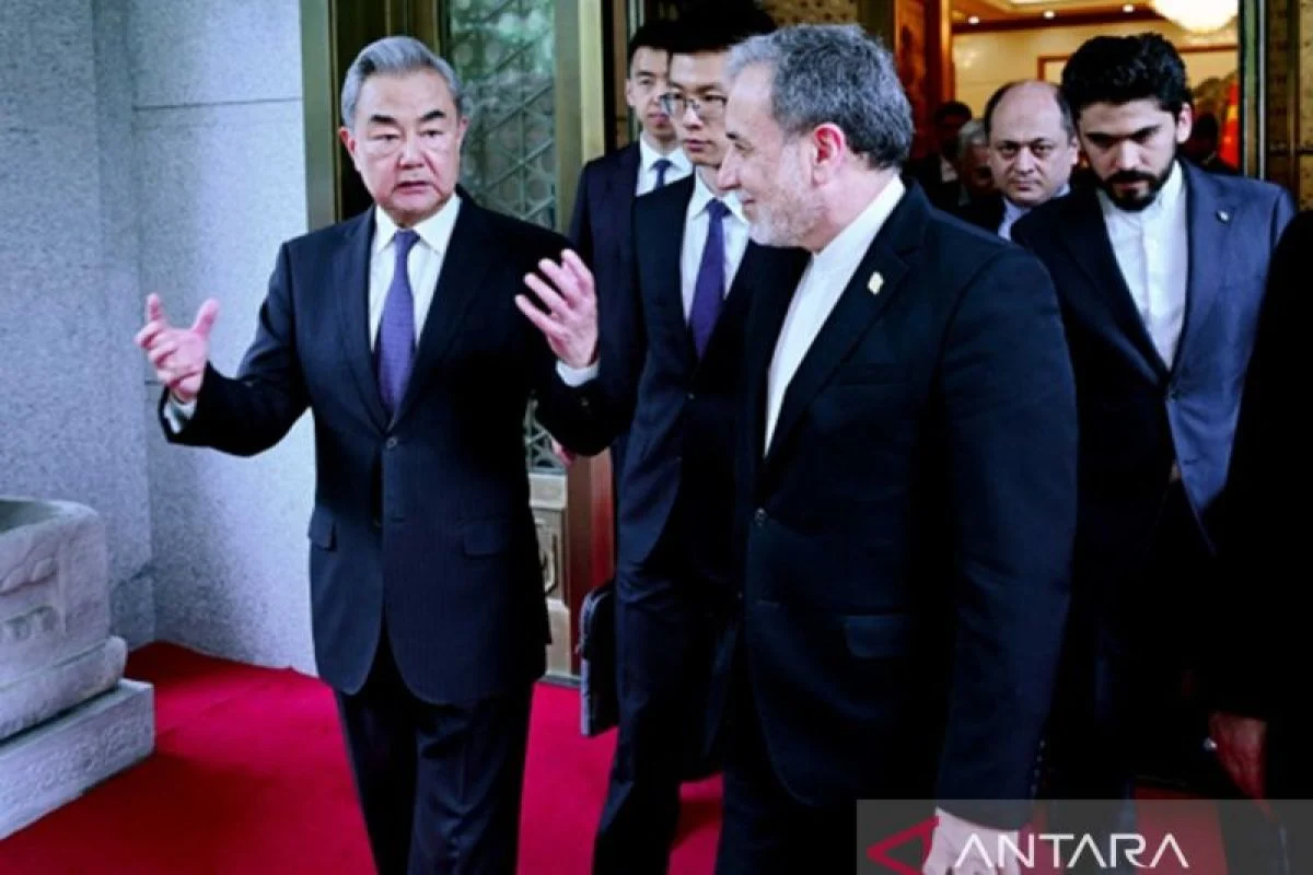 China Dorong Lanjutan Perundingan Akhiri Perang Saat Jumpa Menlu Iran