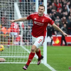 Chris Wood Bawa Nottingham Forest Menang 1-0 atas Aston Villa lewat Penalti