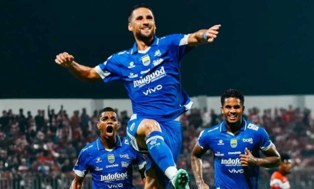 Cruzeiro dan Universidad Católica Bersinar di Panggung Kontinental: Sorotan pada Pemain Kunci dan Prestasi Tim