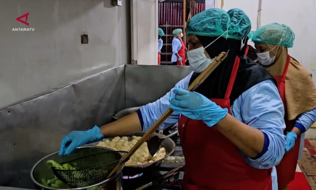 Dapur MBG Lhokseumawe diawasi ketat cegah kontaminasi Dapur MBG Lhokseumawe diawasi ketat cegah kontaminasi