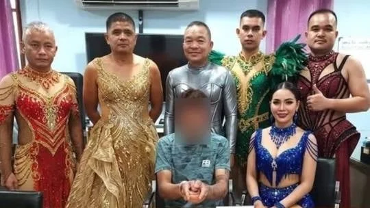 Demi Tangkap Bandar Narkoba, Polisi Thailand Menyamar sebagai Penari Wanita